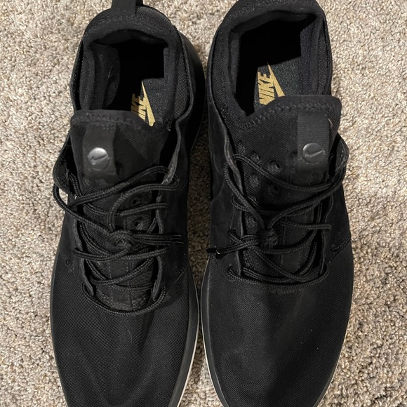 Nike Size 12 - Picture 3 of 5